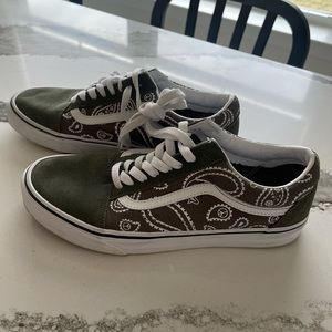 Vans - Old Skool Peace ☮️ Paisley Shoes